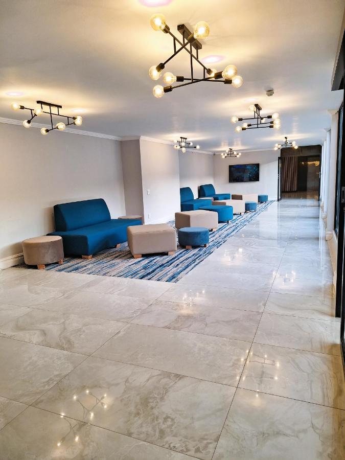 Zar Hotel Amanzimtoti Eksteriør bilde